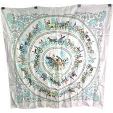 Écharpe en soie HERMES Carre