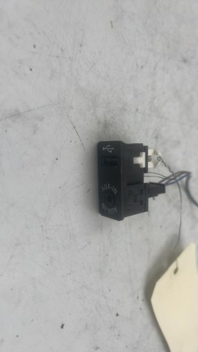 Prise port usb bmw - 1, f20