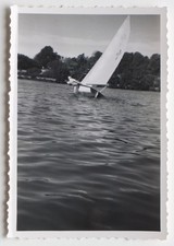 Voile, dériveur gîte, sport, mouvement - Photo ancienne snapshot c. 1940