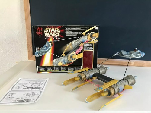 Figurine vaisseau star - ⚜,