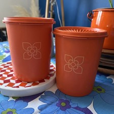 TUPPERWARE VINTAGE SOLEIL lot 2 grandes boites orange pop seventies