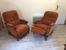 2 Fauteilles en Velours saumon, confortable et modulable 