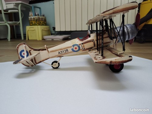 Avion biplan métal - en,