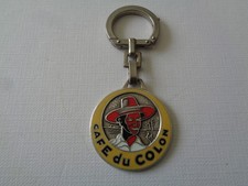 ANCIEN PORTE CLE AUGIS CAFE DU COLON METAL EMAILLE