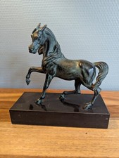 Superbe cheval en bronze à