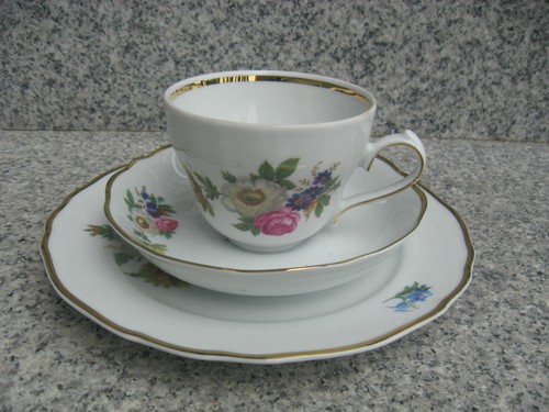 Tasse collection porcelaine - de,