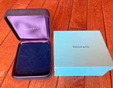 Authentique boîte à bijoux