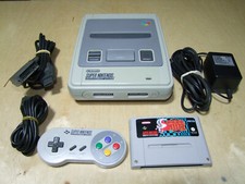 NINTENDO SNES SUPER NES + 1 JEU + 1 MANETTE