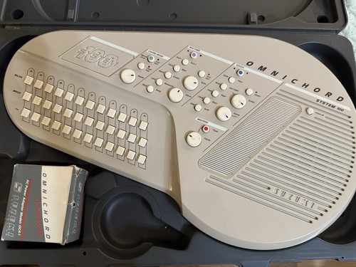 Suzuki omnichord 100 system - omnichord, om-100