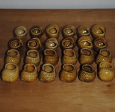 Lot de 24 Coquilles Escargots Céramique Porcelaine Beige Miel 2 Douzaines TTBE