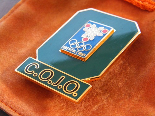 Grenoble 1968 broche - de, ,
