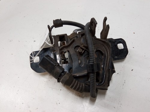 Serrure capot 113133 - /,