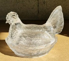 Vallerysthal Boite sucrier Beurrier forme Poule Cristal Pur