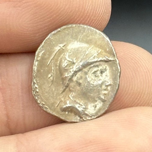 Très ancienne pièce romaine