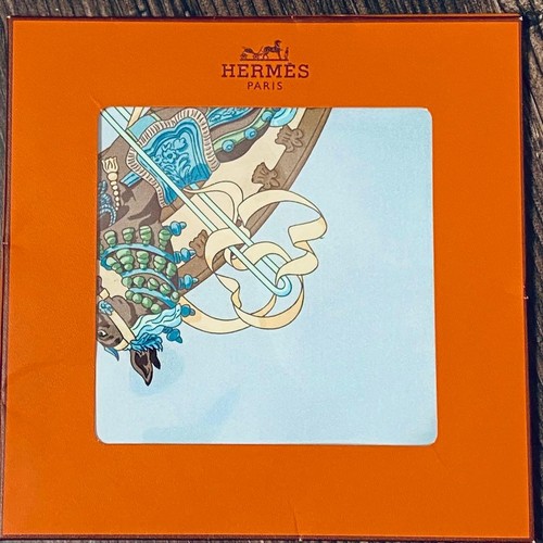 Foulard soie hermès carré - en,