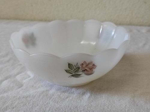 Ancien petit saladier arcopal - ancien,