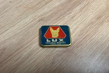 Boite d'aiguilles ancienne