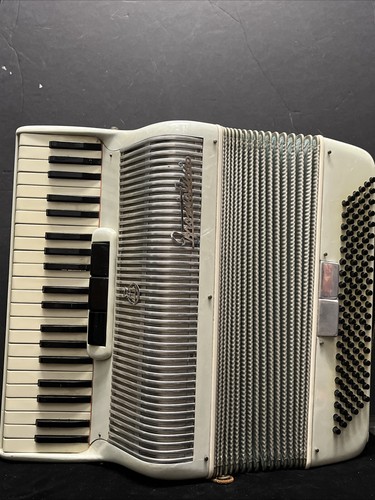 Frontalini piano accordion - piano, 120