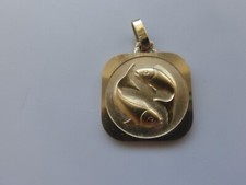 médaille signe poisson