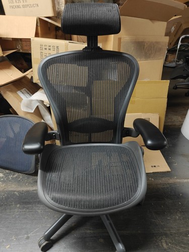 Herman miller aeron - miller, mesh