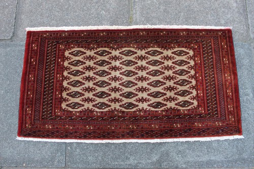 Tapis oriental fait main laine - main,