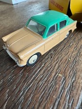 DINKY TOYS HILLMAN MINX MK II REF 175 MADE IN ENGLAND MECCANO LTD