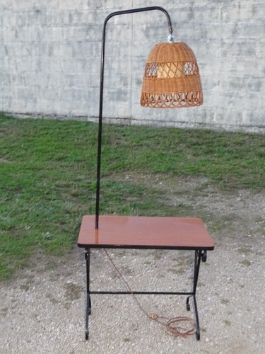 Ancien lampadaire liseuse - -,