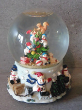 Boule à neige Noël musicale