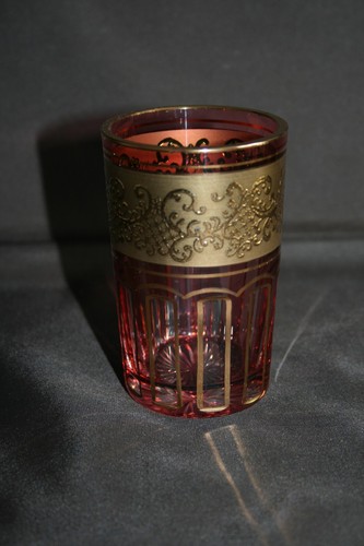 Verre gobelet ancien fond - , rose