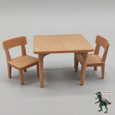 Table et chaises Playmobil -