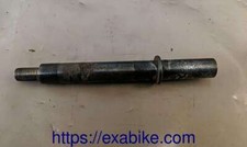 axe de bequille centrale pour Yamaha YBR 125  de 2005 a 2006