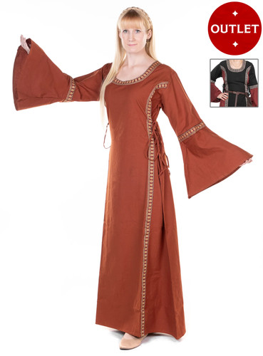 Robe médiévale avec bordure