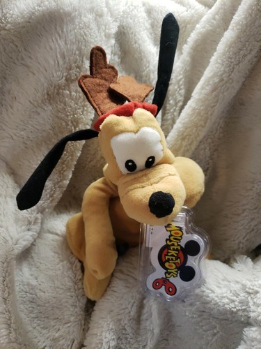 Reindeer pluto dog bean - pluto,