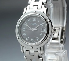 *Presque comme neuf* montre