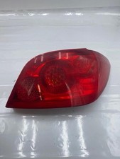 Feu arriere principal droit