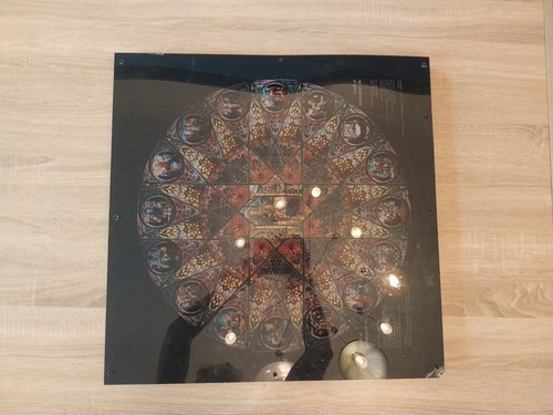 Lampe carré motif vitrail