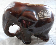 Ancienne tirelire à casser