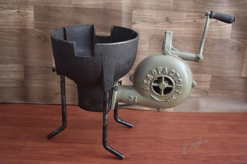 Ancien four forge - four,