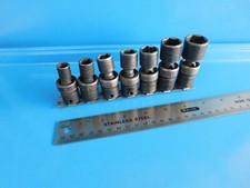 OCCASION, OUTILS À ENFONCER 3/8 PO. DOUILLES À CHOCS PIVOTANTES DR. "SAE", 3/8 PO À TRAVERS 3/4 PO. 