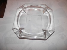 Cendrier hoctogonal  en