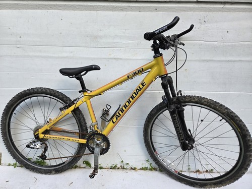Orange yellow cannondale f300 - orange,