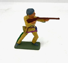 42274 STARLUX / TRAPPEUR / AD35 FUSIL DEBOUT TENUE JAUNE