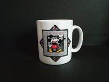 MUG TASSE  MICKEY EURO DISNEY TAMS MADE IN ENGLAND
