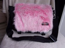 Sac cartable Eastpak Fourrure rose Introuvable !