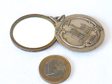 ANCIEN MIROIR PENDENTIF RELIGIEUX 1900 SOUVENIR DE N.D DE FOURVIÈRE LYON
