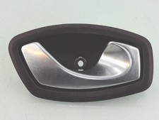 Poignee interieur avant droit RENAULT MEGANE 3 PHASE 1 826720001R