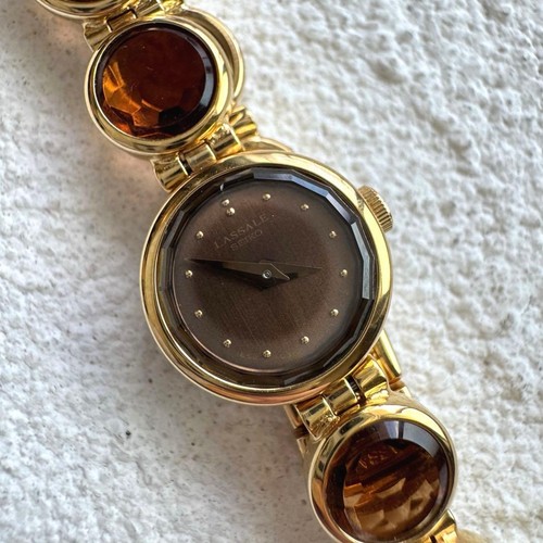 Montre quartz femme seiko - à,