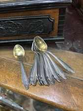 12  Anciennes petites