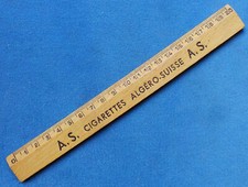 Ancienne règle en bois