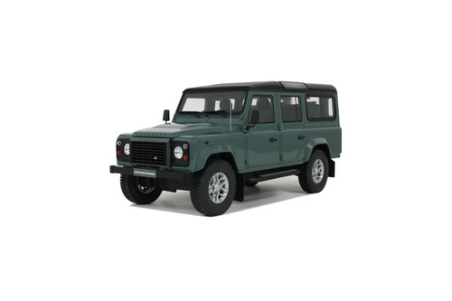 Land rover defender station - land,